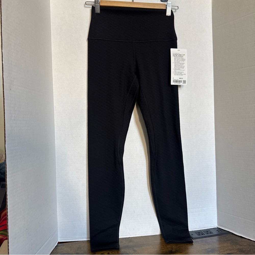 Lululemon Leggings Align HR Pant 28” Diamond Pattern Black  Size 6 NWT